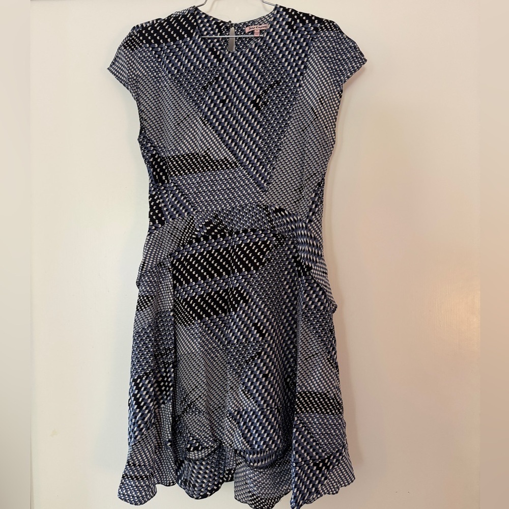 Juicy Couture 100% Silk Blue/ Black/ White Geometric Midi Dress Like New